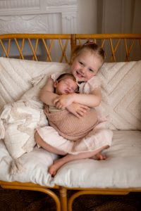 Rugby maternity and newborn photographer – golden hour outdoor session