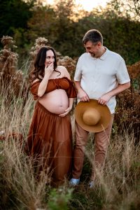 Rugby maternity and newborn photographer – golden hour outdoor session